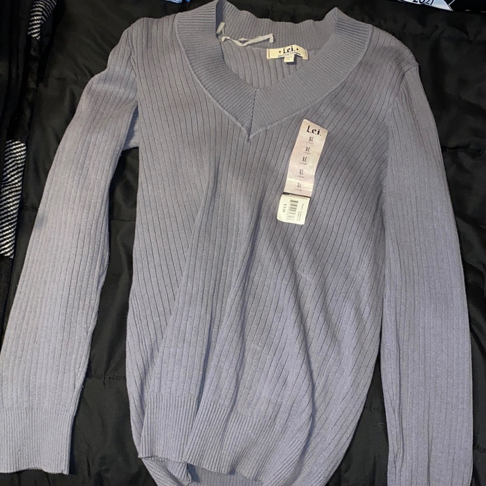 Grey sweater
